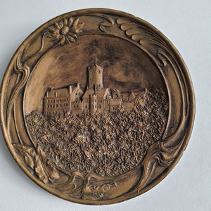 Starožitný keramický talíř reliéf rakouského zámku

