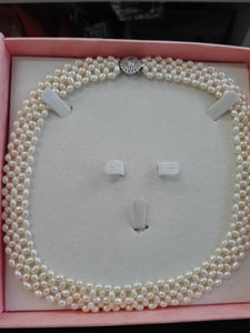 Vintage Pearl Jewelry Set 14/20 Gold Clasp